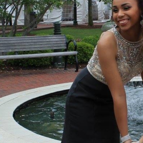 Prom dress - Picture 4 of 6